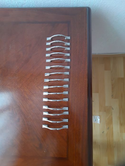 Ручки для шкафов