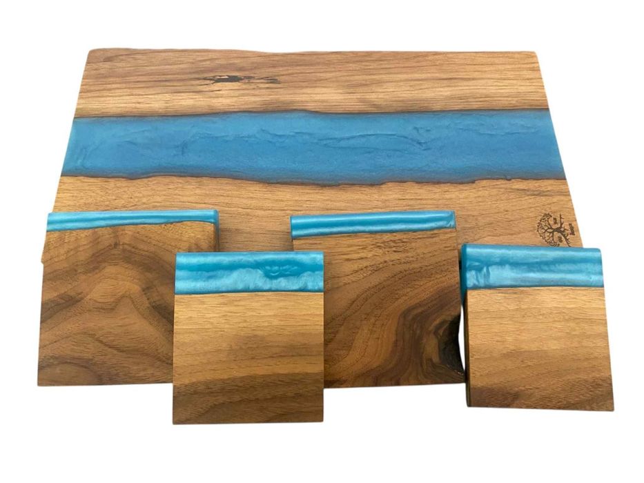 Дъска от епоксидна смола и дърво