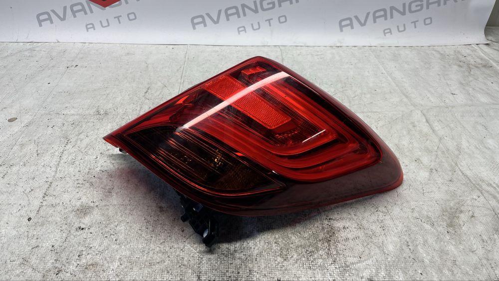 3 броя Toyota Yaris 14- десен стоп