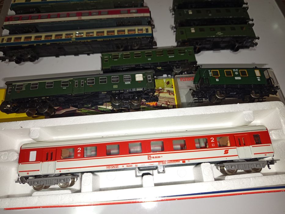 Vagoane călători HO Piko Lima Trix Fleischmann trenulețe diorama pik