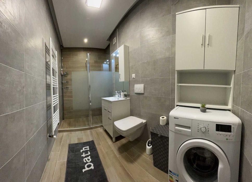 Închiriez apartament cu două camere