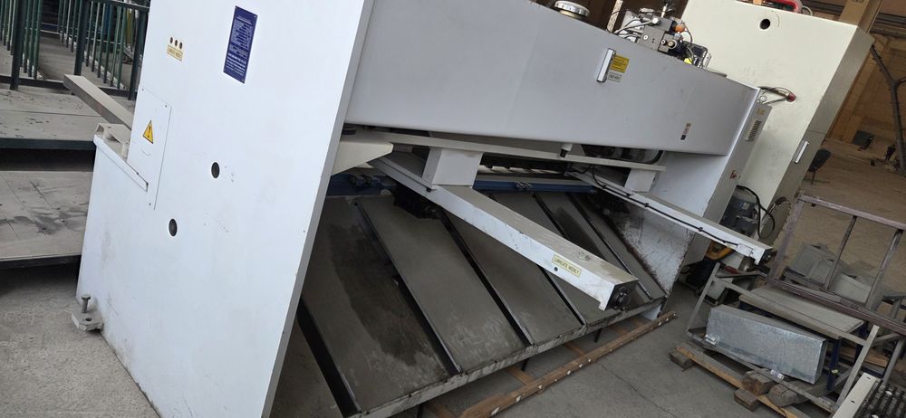 ЧПУ станок Гильятина 3-х метра