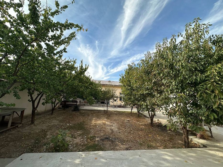 Hovli sotiladi Yangi Toshkent