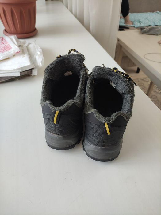 Кроссовки 43 размер