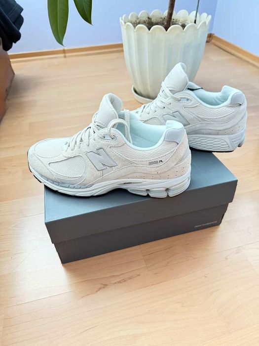 New balance бели мъжки маратонки