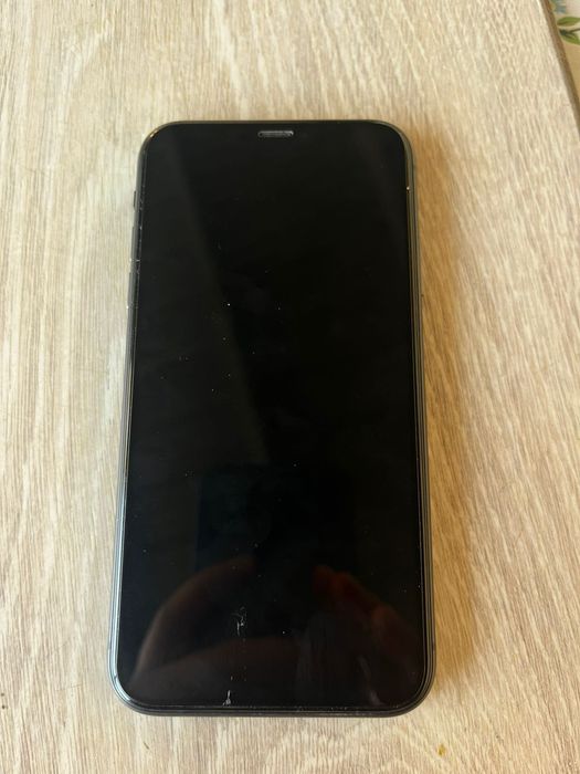 iPhone 11 64gb ))