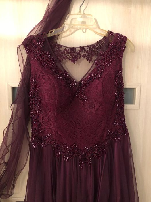 Vand rochie de ocazie