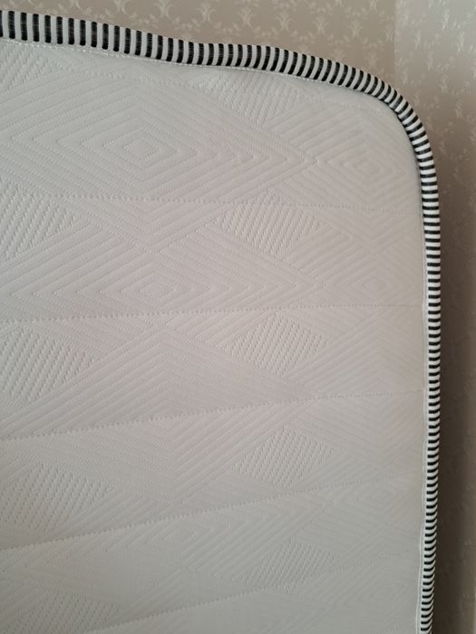 Продам матрас, новый, беспружинный