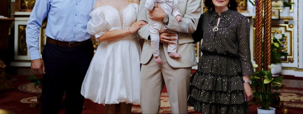 Rochie de ocazie midi, alba cu perle