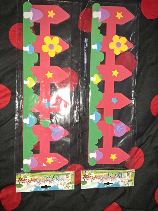 Sticker gardulet rosu spuma 3d