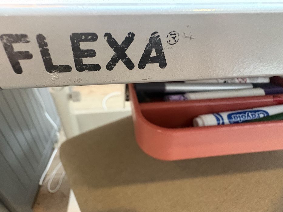 FLEXA Birou Reglabil Copii cu Scaun Ergonomic