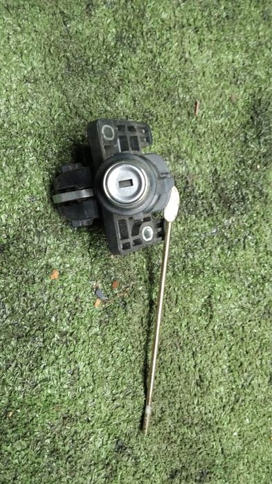 Замок багажника.