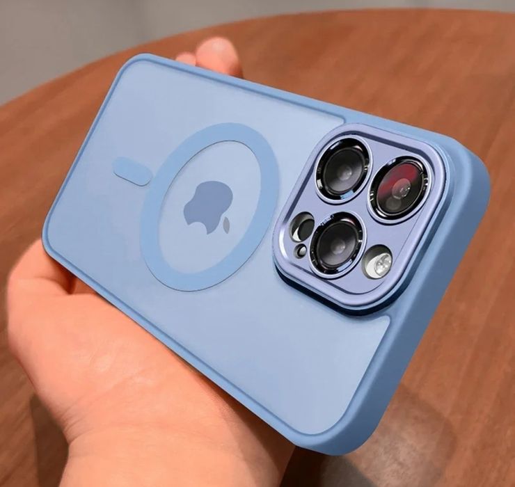 iPhone 16,17 всички модели MagSafe case с протектор за камерите 5цв