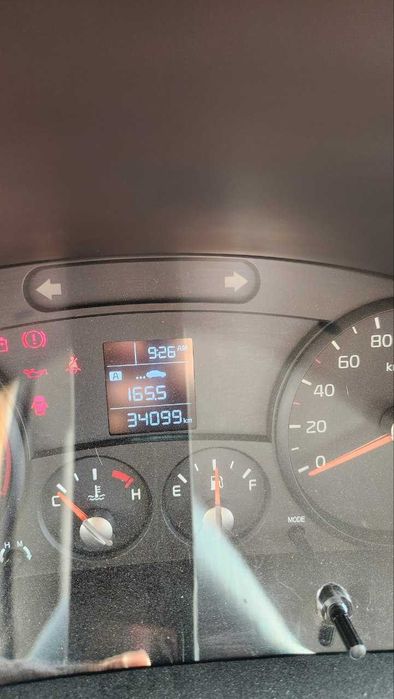 Kia Bongo holati ideal bir qo'l haydalgan