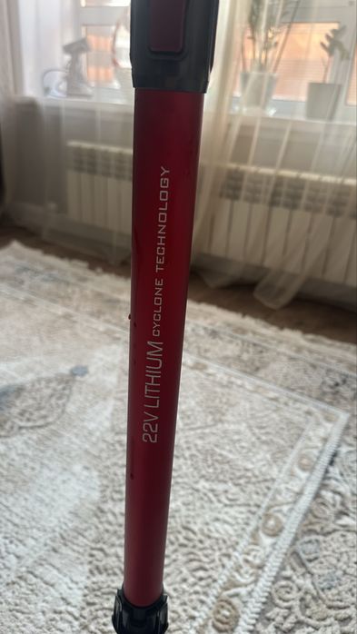 Продам беспроводной пылесос