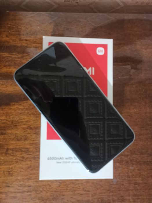 Xiaomi redmi note 15 pro plus 5g. 12 ram 512gb .Като нов! С гаранция. Закупен преди 2месеца