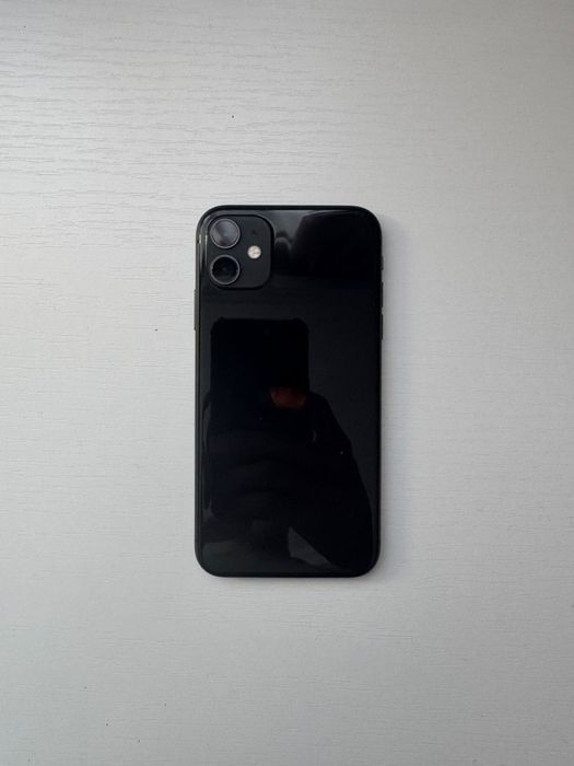 Продам Iphone 11, черный