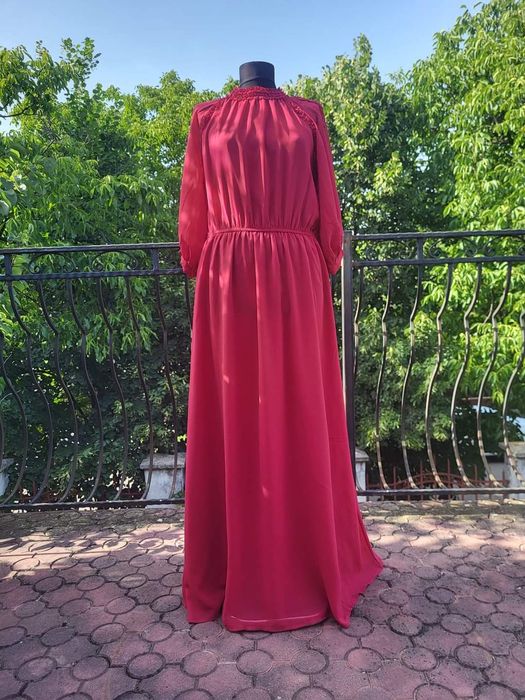 Rochie vaporoasa roz fucsia