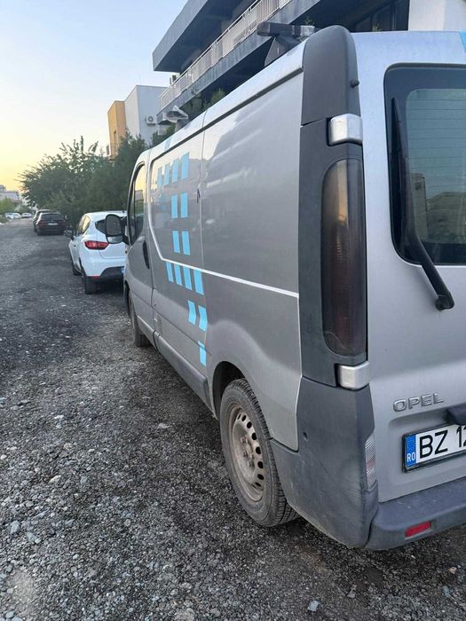 Opel vivaro/renault trafic