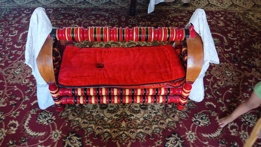 Beshik sotiladi holati yaxwi