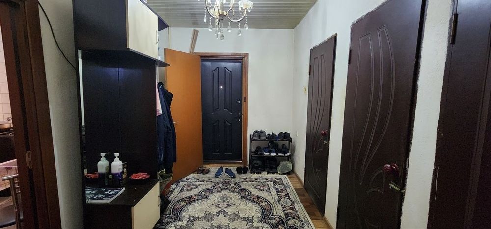 Юнусобод 2кв Универсам метро Марварид 1*2комнатная +мебел