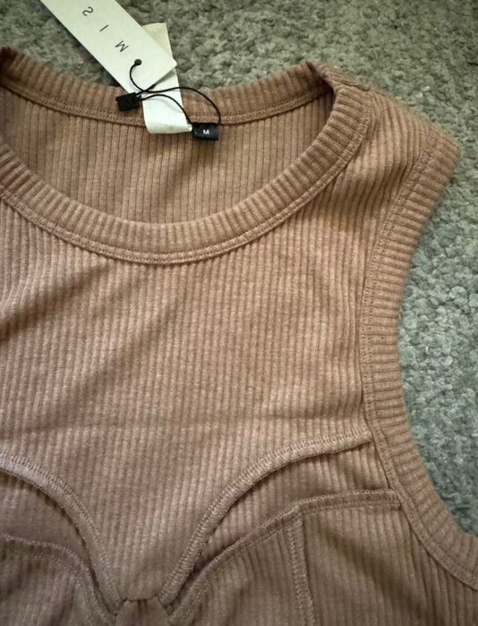 Дамски топ с ластик на талията