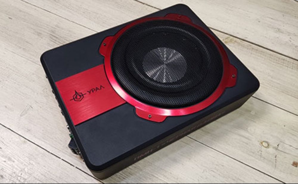 Продается сабвуфер и усилитель