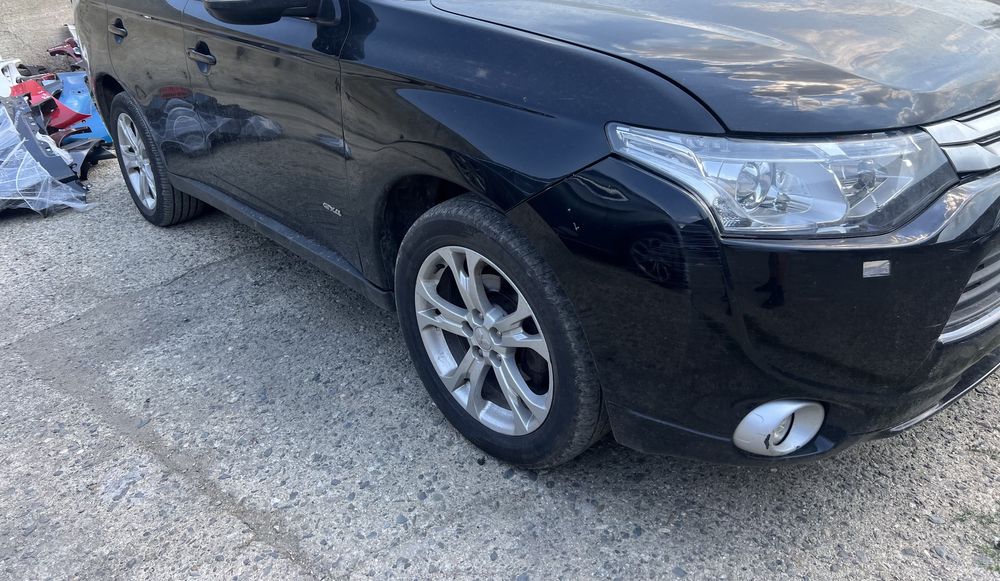 mitsubishi outlander 2.2 D на части