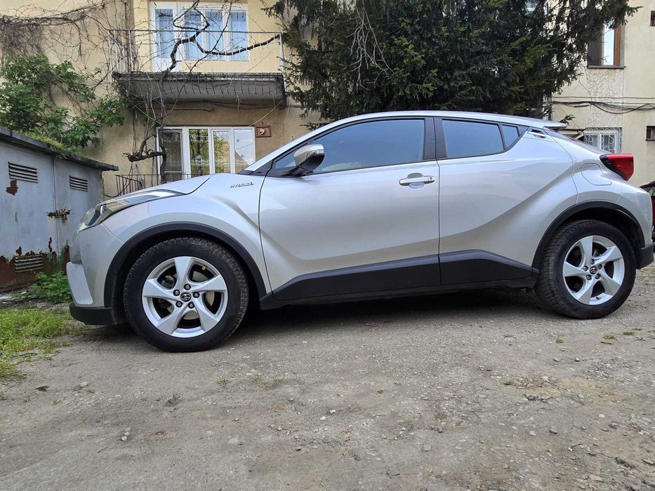 De vanzare Toyota C-HR 1.8 Hybrid
