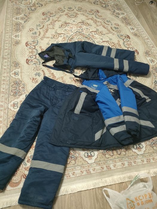 Куртка новый штаны пару раз одевал