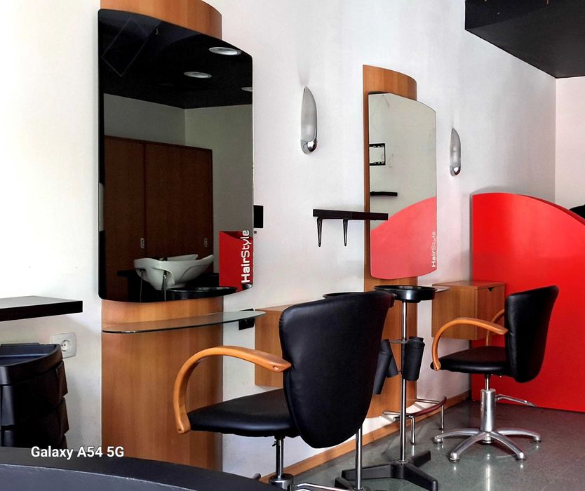 Продавам фризьорско оборудване-3800лв