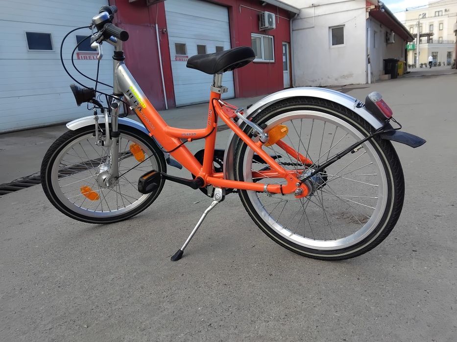 Vând bicicleta din aluminiu pentru copii