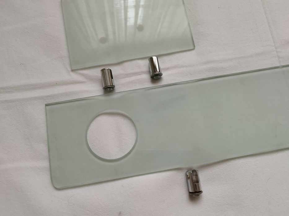 Лот аксесоари за баня Нови