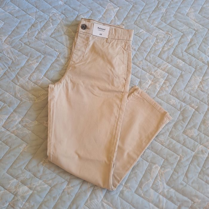 Чино панталон H&M - 140 и суитшърт Sinsay -140