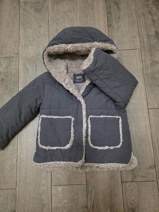 Geacă Zara îmblănită interior impecabilă mărime 110 cm