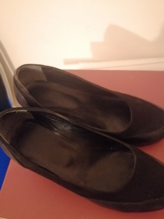 Туфли разные черные, белые