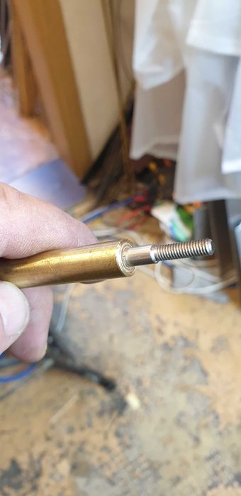 Reparatii, service navomodele plantat