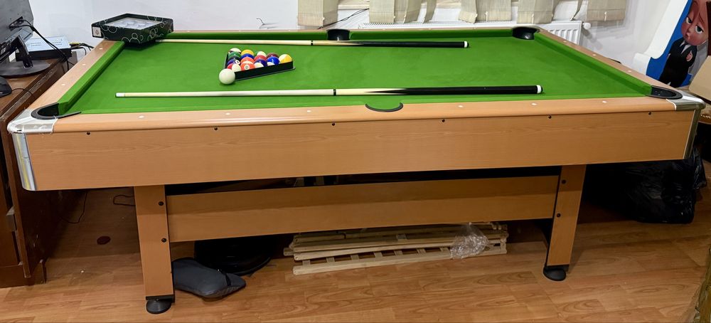 Masa mare de biliard