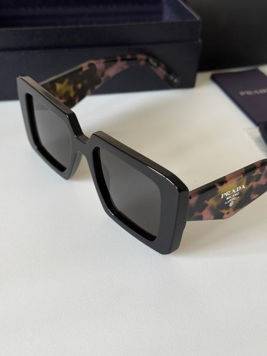 Очки Prada новые, оригинал