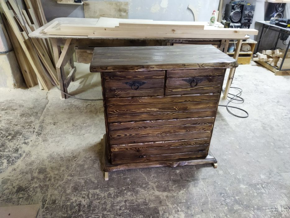 Комоды из натурального дерева под старину