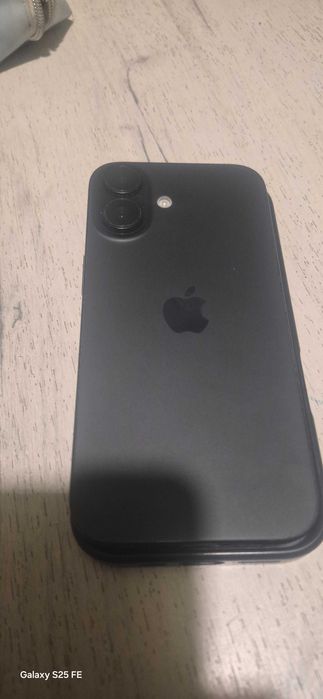 IPhone 16 256 mb