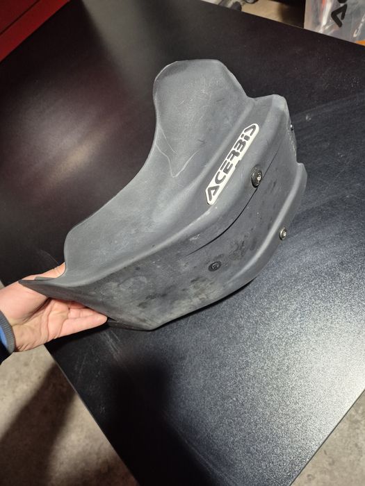 протектор двигател KTM