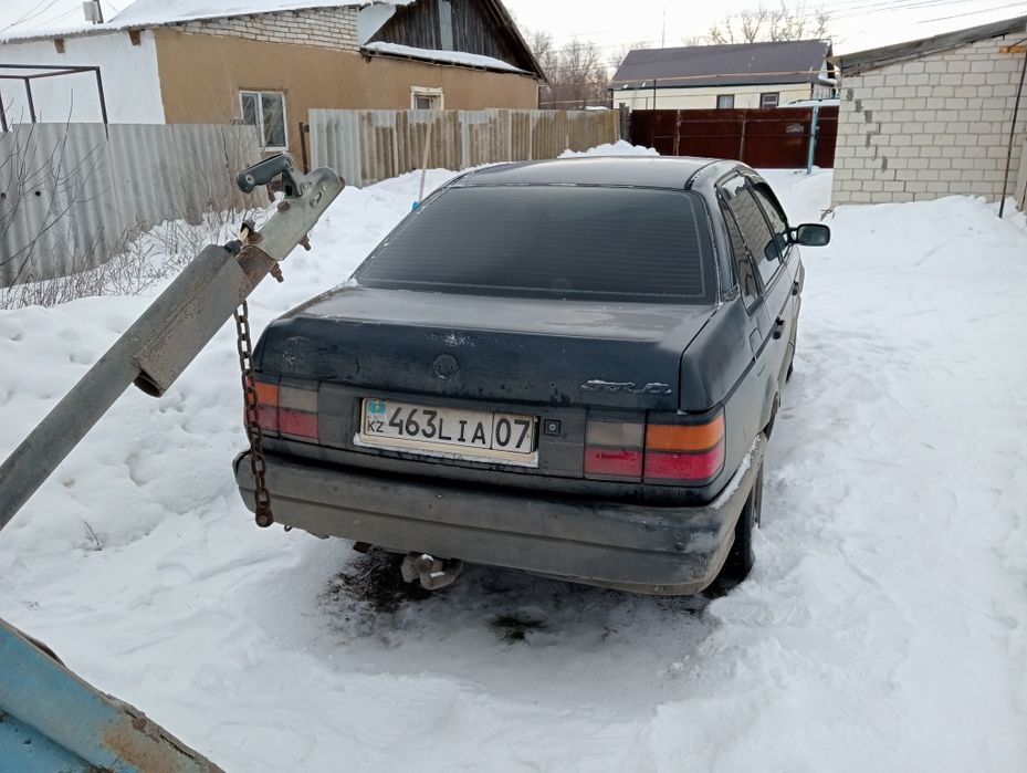 Продам Пассат б3 седан 1.8 моновпрыск