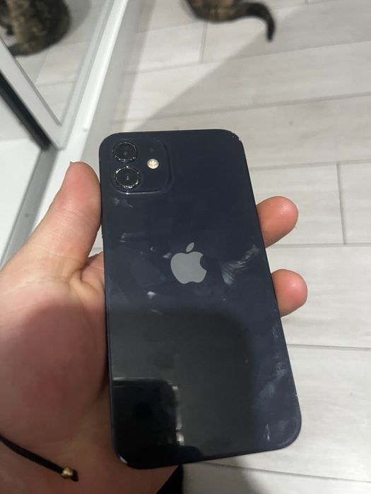 Vand iphone 12 stare buna