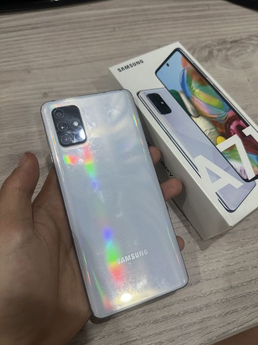 Продам Samsung A71 128Gb
