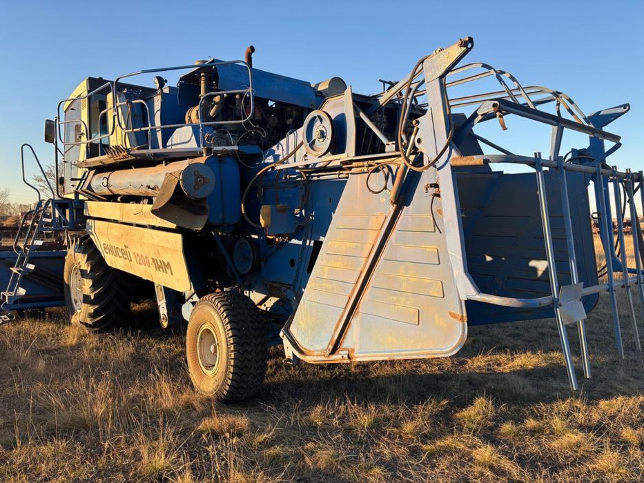 Продается комбайн в отличном состряни