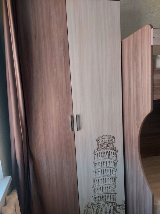 Продам комплект мебели