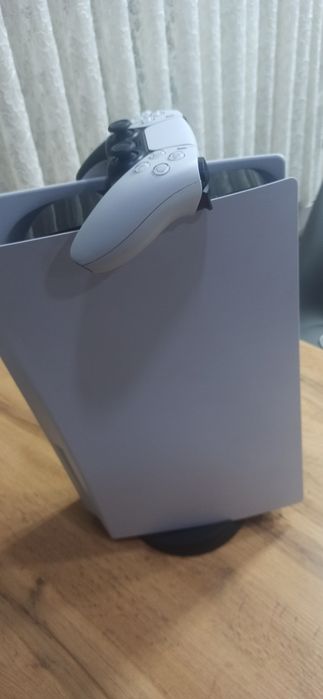 Продам ps5 на 1т