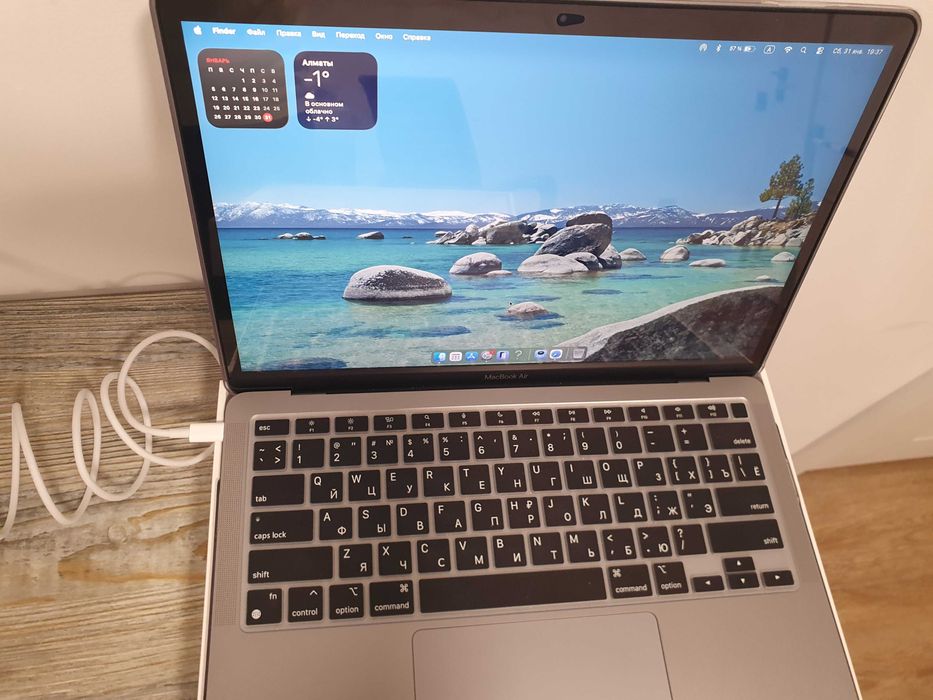 Apple MacBook Air M1, 20 циклов