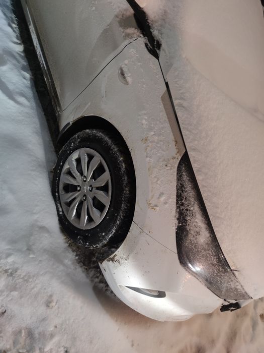 Крыло переднее правое для Хендай Акцент..